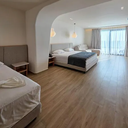Hotel Avaris