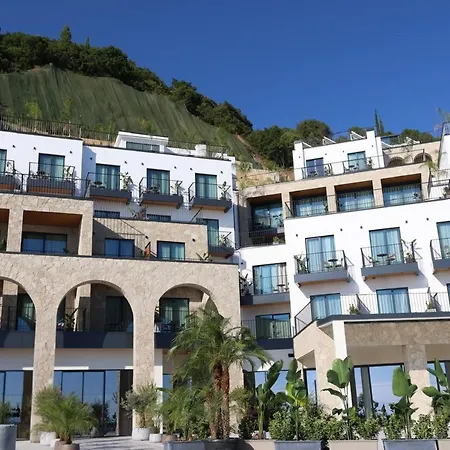 Hotel Avaris Dhërmi
