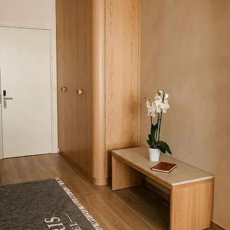 Avaris Hotel