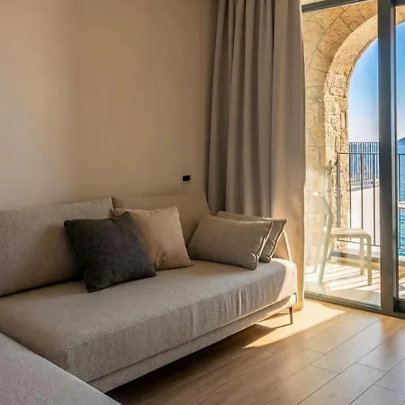 Hotel Avaris
