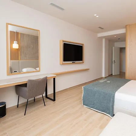 Hotel Avaris 5*