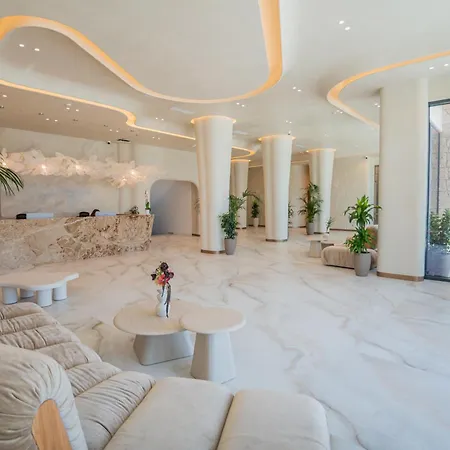 Avaris Hotel Dhërmi