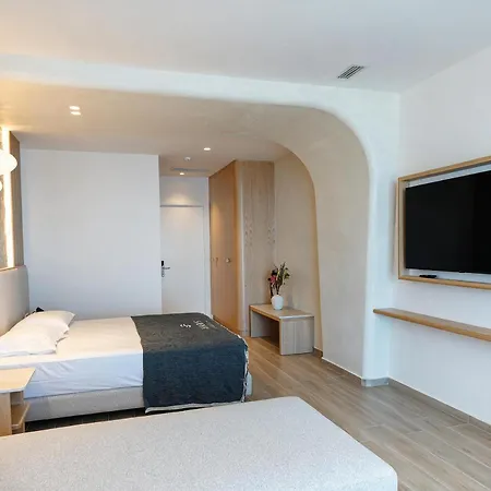 Avaris Hotel