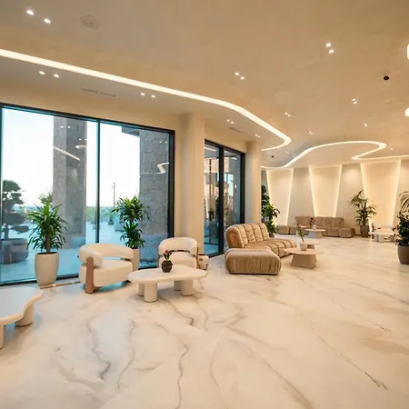 Avaris Hotel 5*