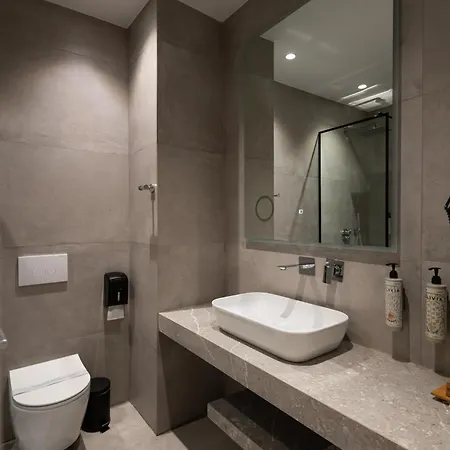 Hotel Avaris Dhërmi
