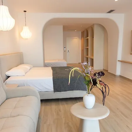 Avaris Hotel Dhërmi