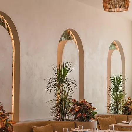 Hotel Avaris