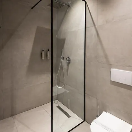 Avaris Hotel
