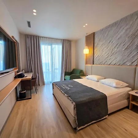 Avaris Hotell Dhërmi