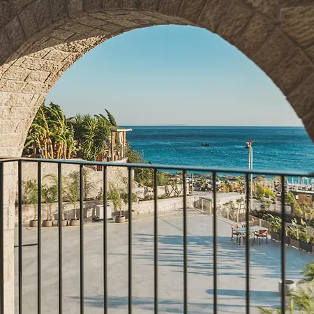 Hotel Avaris